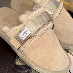 Women’s Beige Suede Shoes / SOLD